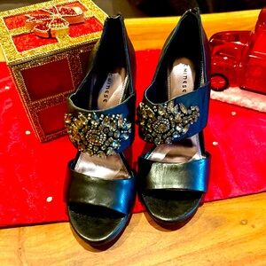 Women’s  black heels.